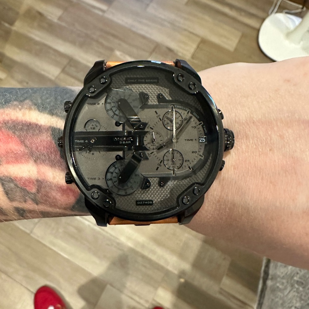 🔥DIESEL MR. DADDY 2.0 GUNMETAL MENS WATCH-DZ7406-LIKE NEW CONDITION🔥